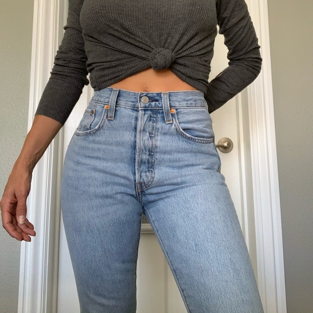 Levi’s 501 Skinny Jeans • 100% Cotton